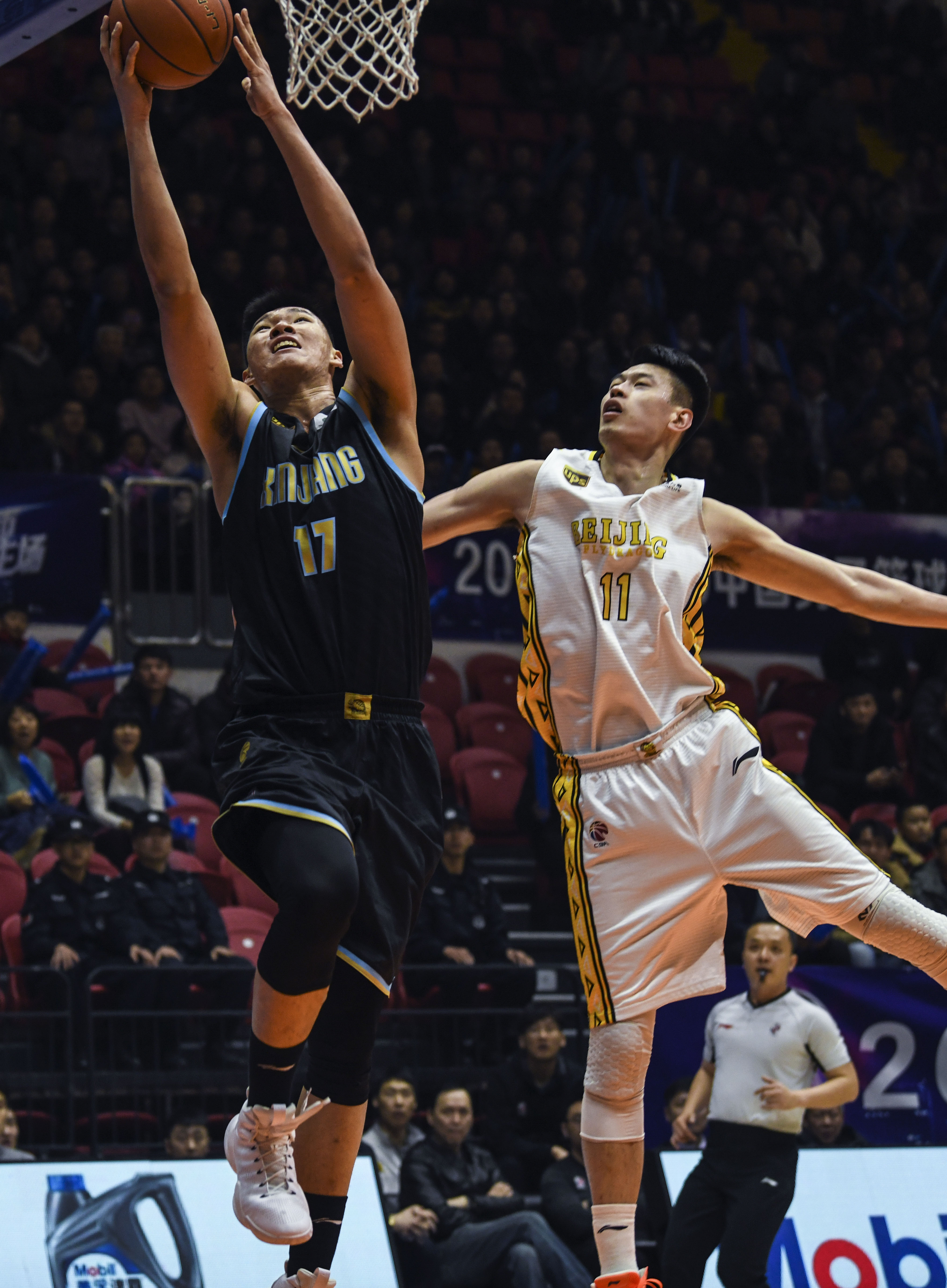 弧形封锁回 弧形封锁回